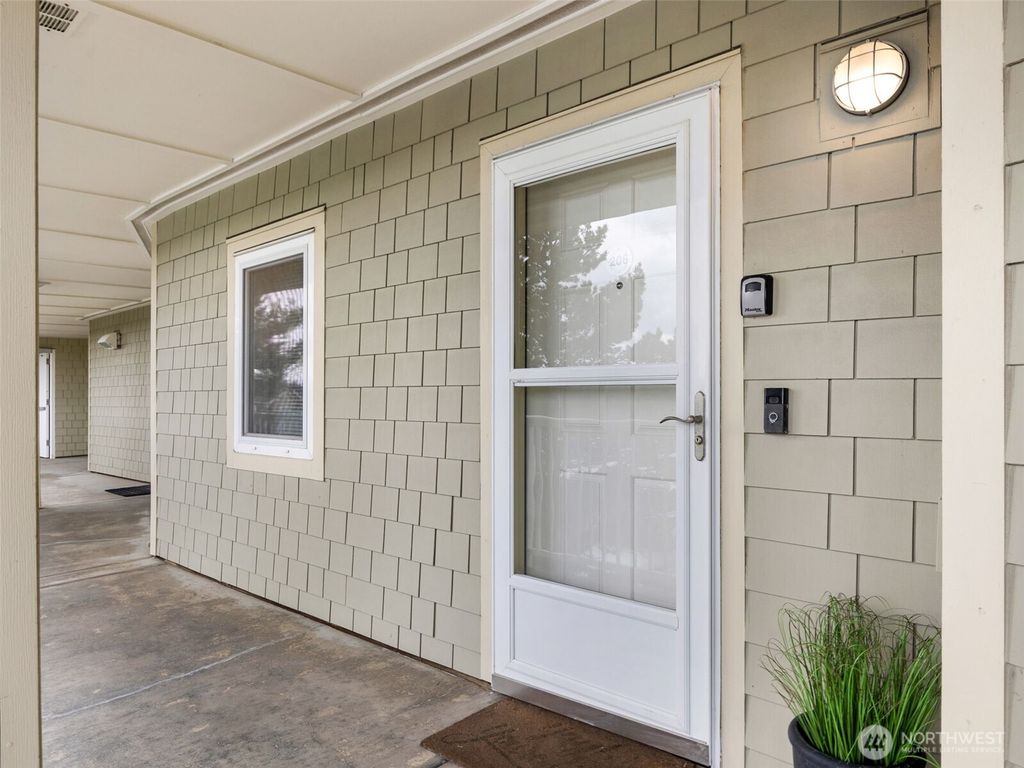 Photo of 501 Shoreview Drive S #206, Long Beach, WA 98631 (MLS # 2510336)