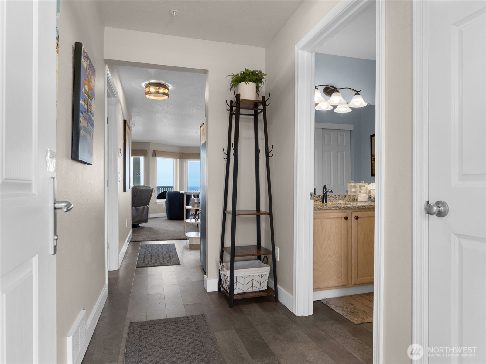 501 Shoreview Drive S 206