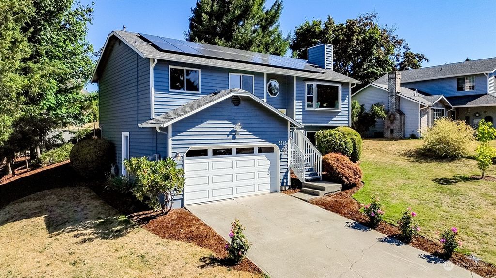 Photo of 6315 37th Street SE, Auburn, WA 98092 (MLS # 2146327)