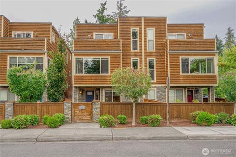 Photo of 18507 71st Avenue NE, Kenmore, WA 98028 (MLS # 2572386)
