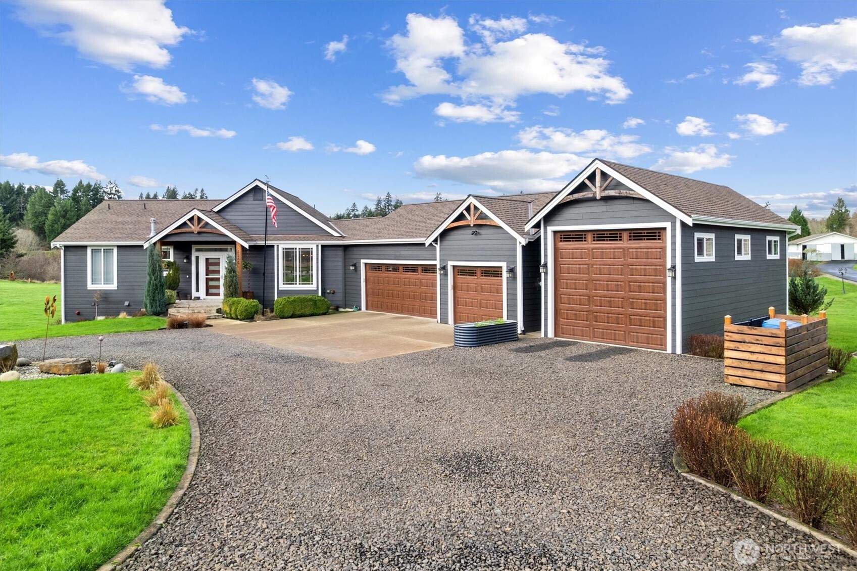 4946 Pleasant Glade Road NE