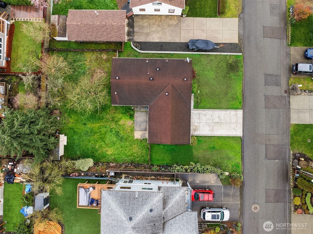 Photo of 1111 N 33rd Street, Renton, WA 98056 (MLS # 2491218)