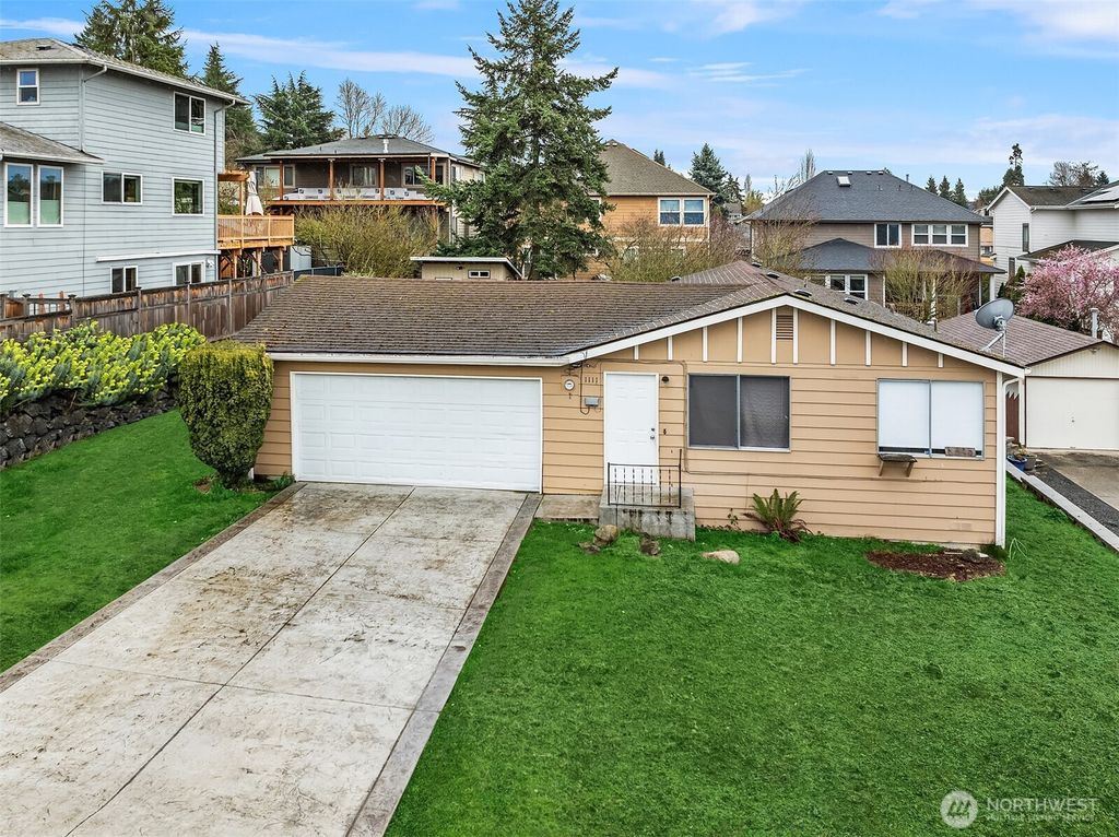 Photo of 1111 N 33rd Street, Renton, WA 98056 (MLS # 2491218)