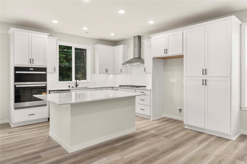 3911 Flat Top Drive