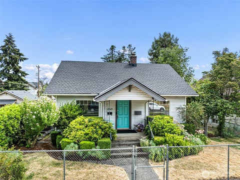 Photo of 2521 S L Street, Tacoma, WA 98405 (MLS # 2559836)