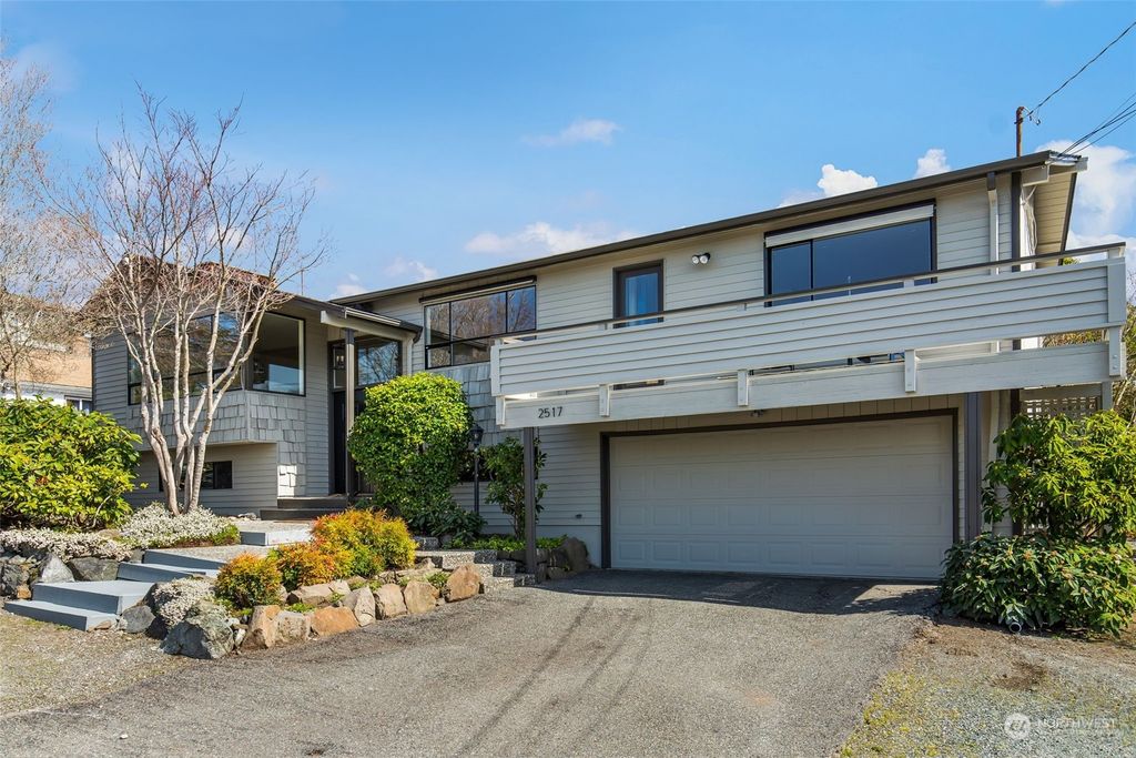 Photo of 2517 NW 195th Place, Shoreline, WA 98177 (MLS # 2058645)