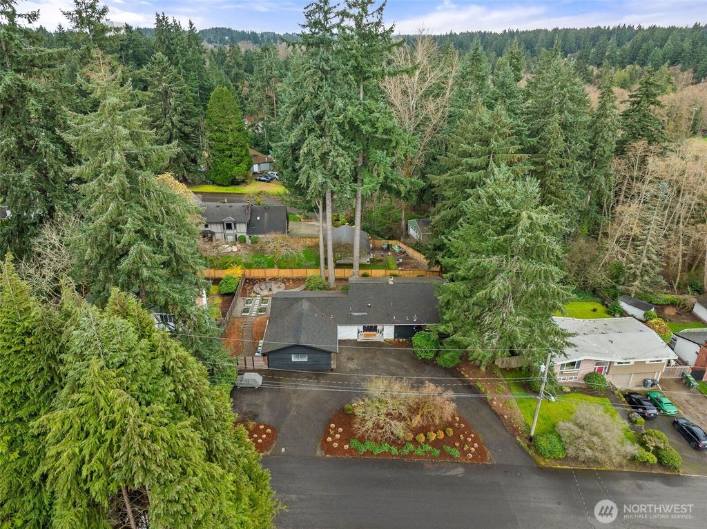 Photo of 514 Forrest Park Drive, Fircrest, WA 98466 (MLS # 2488416)
