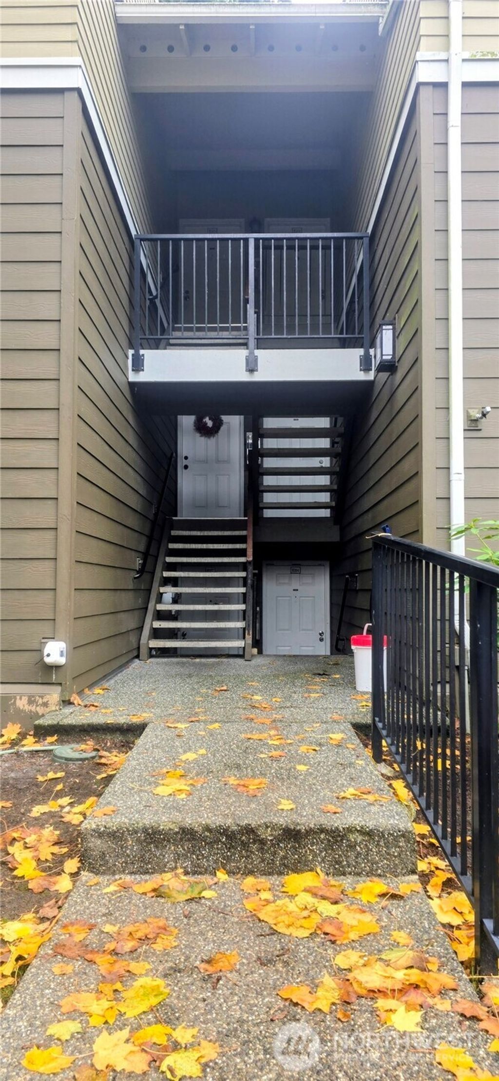 Photo of 820 Cady Road #H304, Everett, WA 98203 (MLS # 2458827)