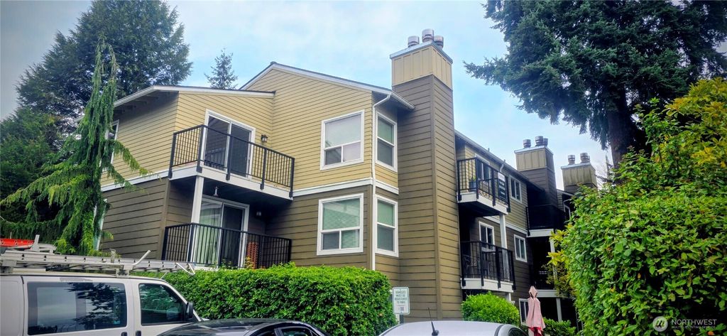 Photo of 820 Cady Road #H304, Everett, WA 98203 (MLS # 2458827)
