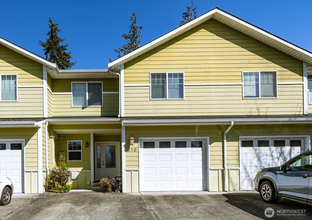Photo of 210 SE Melrose Drive, Oak Harbor, WA 98277 (MLS # 2499704)