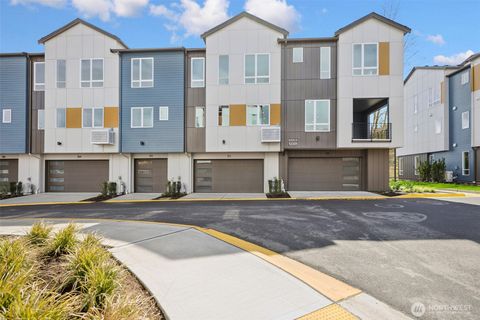 Photo of 12201 137th Place NE #2502, Redmond, WA 98052 (MLS # 2482581)