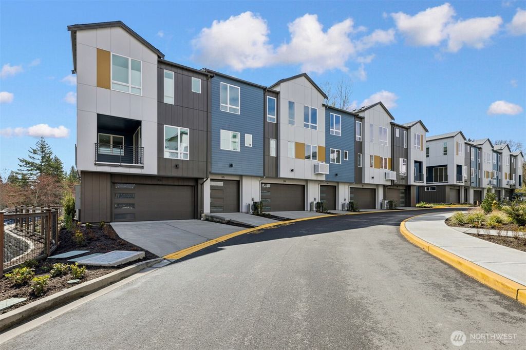 Photo of 12201 137th Place NE #2502, Redmond, WA 98052 (MLS # 2482581)