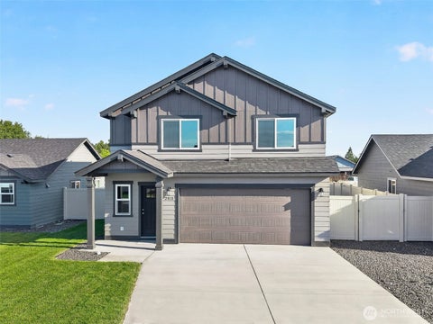 Photo of 2018 N Oak Road, Moses Lake, WA 98837 (MLS # 2532882)