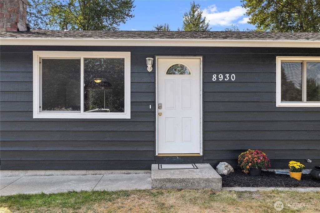 Photo of 8930 57th Drive NE, Marysville, WA 98270 (MLS # 2432889)