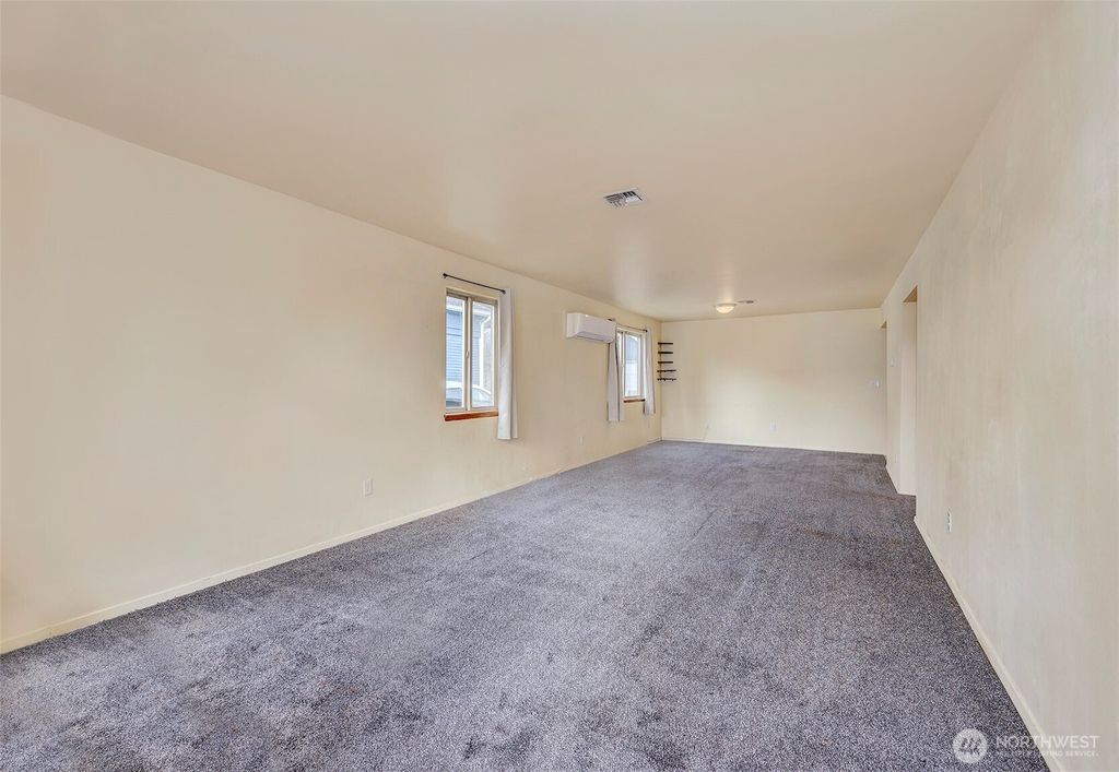 Photo of 2707 18th Street, Everett, WA 98201 (MLS # 2475154)