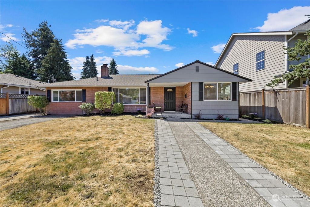 Photo of 10603 Sunrise Drive, Bothell, WA 98011 (MLS # 2261929)