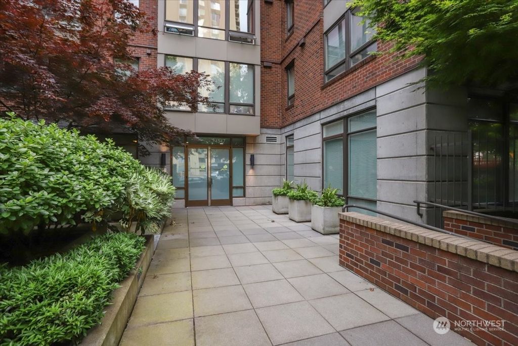 Photo of 4547 8th Avenue NE #202, Seattle, WA 98105 (MLS # 2018008)