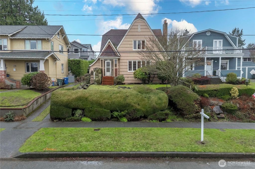 Photo of 2733 37th Avenue SW, Seattle, WA 98126 (MLS # 2466768)