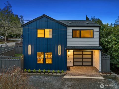 Photo of 9003 30th Avenue SW #B, Seattle, WA 98126 (MLS # 2459713)