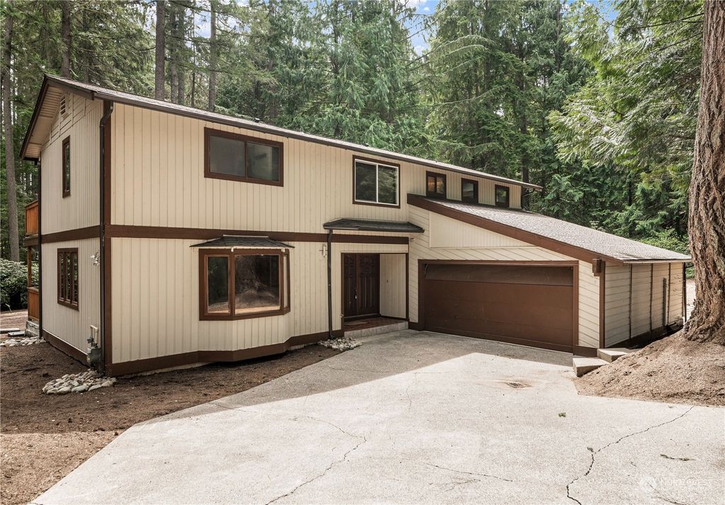 Photo of 23521 NE 72nd Street, Redmond, WA 98053 (MLS # 2233652)