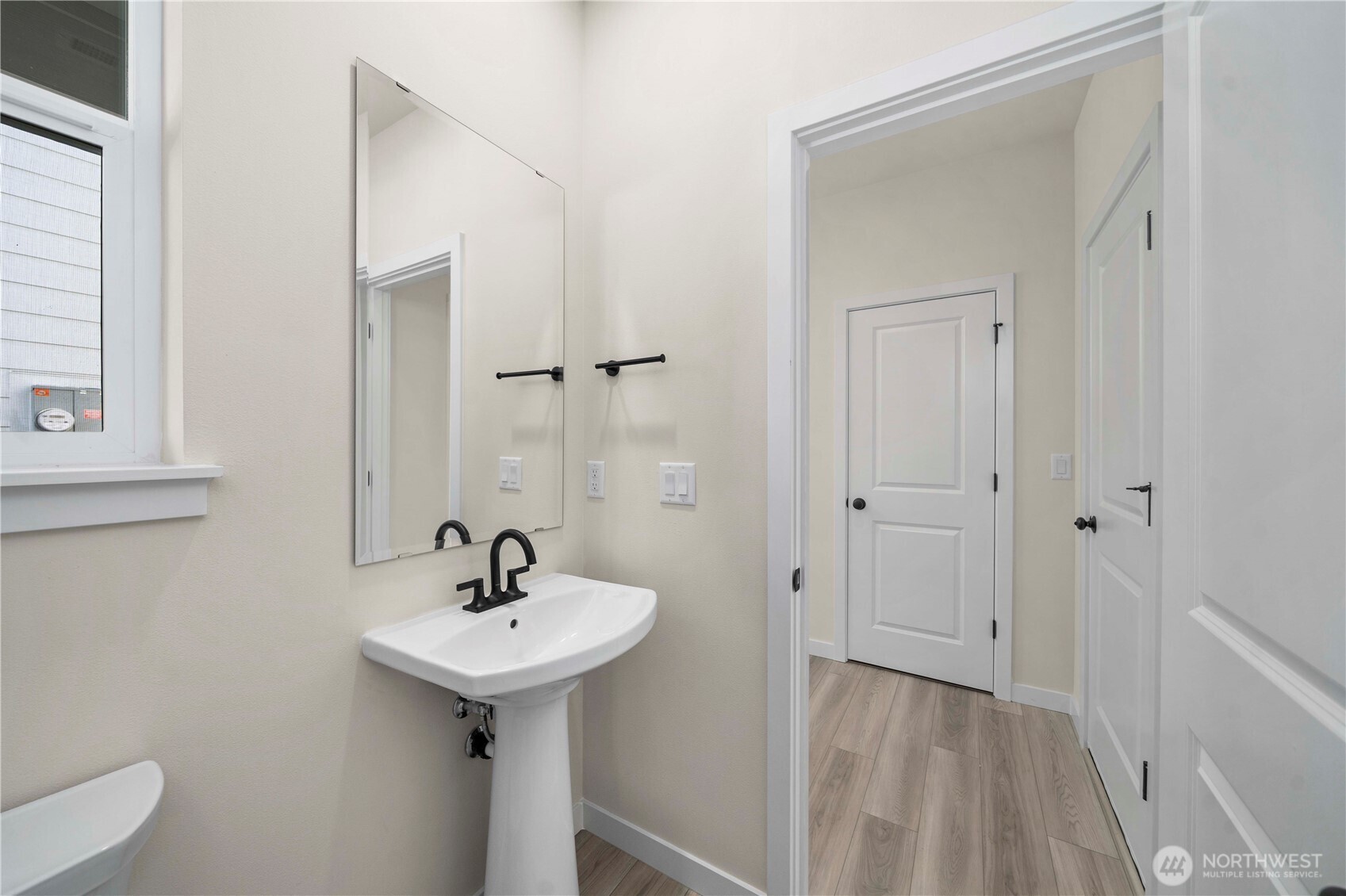 13916 178th Street E