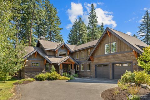 Photo of 1550 Kokanee Loop, Cle Elum, WA 98922 (MLS # 2426010)