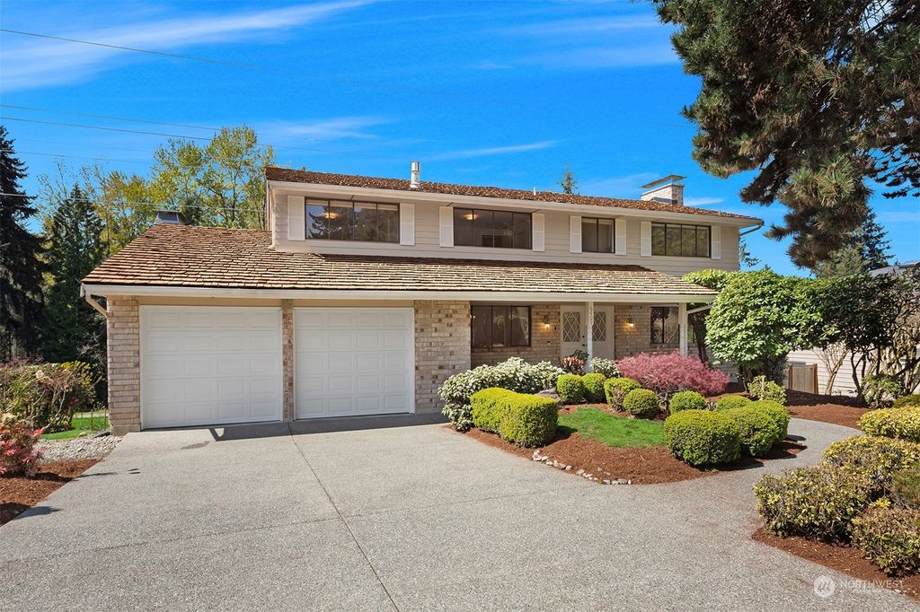 Photo of 6409 129th Avenue SE, Bellevue, WA 98006 (MLS # 2224870)
