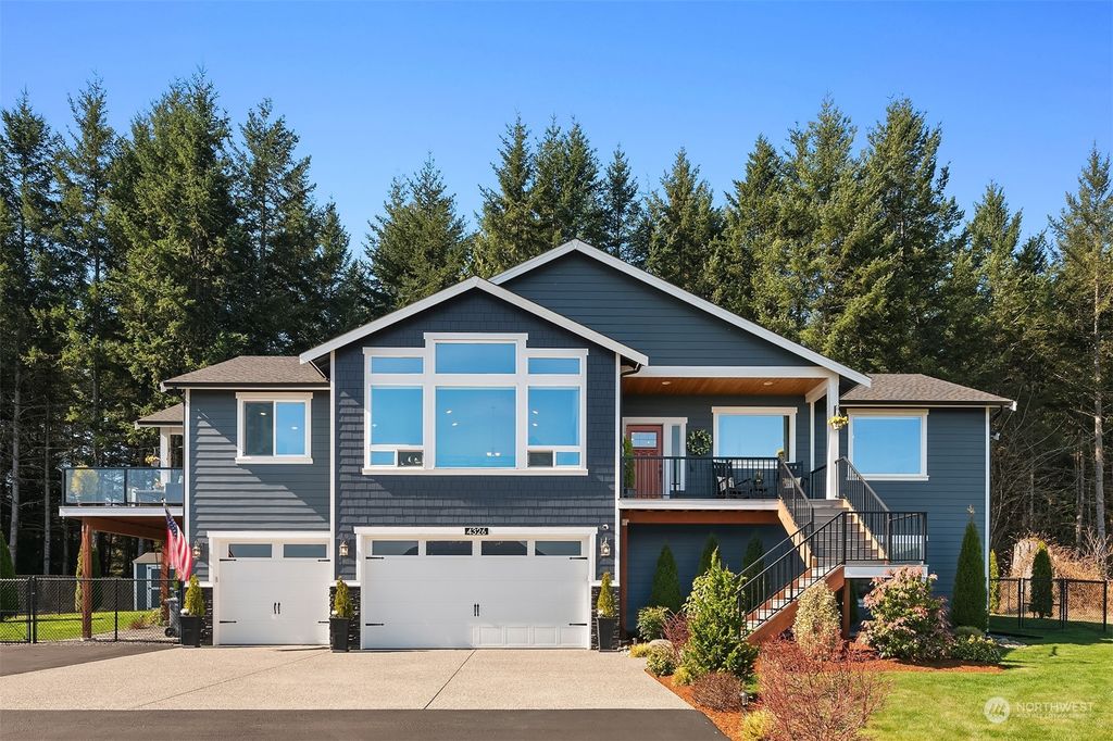 Photo of 4326 203rd Avenue NE, Snohomish, WA 98290 (MLS # 2204627)