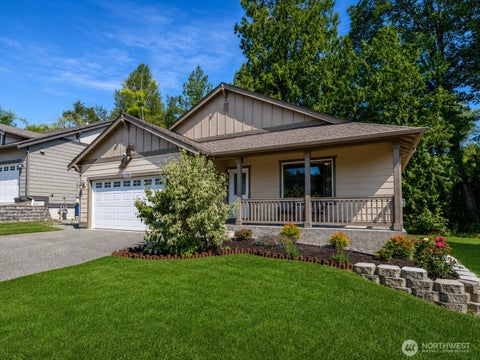 Photo of 1551 E Gateway Heights Loop, Sedro Woolley, WA 98284 (MLS # 2560211)