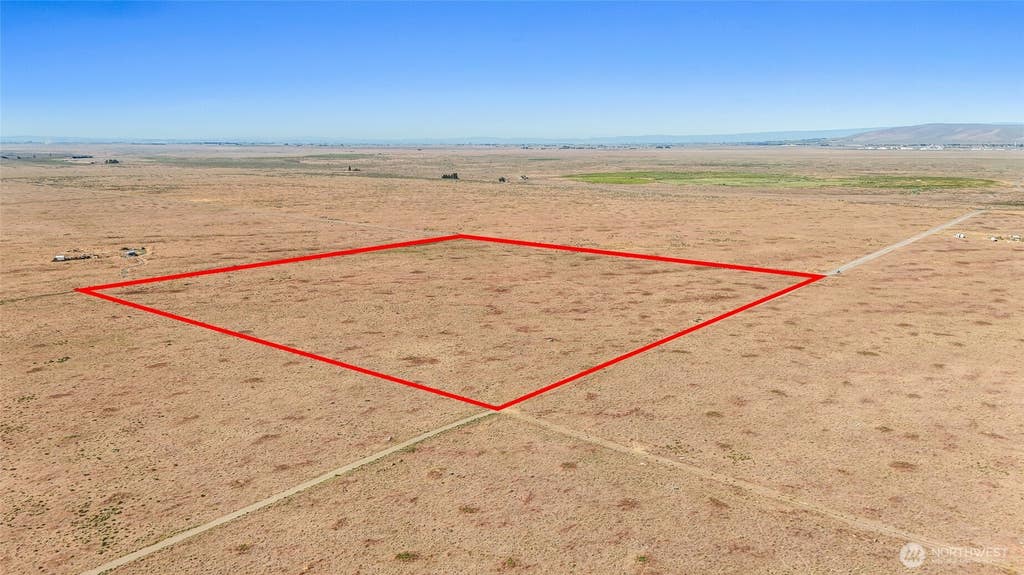 Photo of 0 Road 16 NE and West C Road, Soap Lake, WA 98851 (MLS # 2529244)