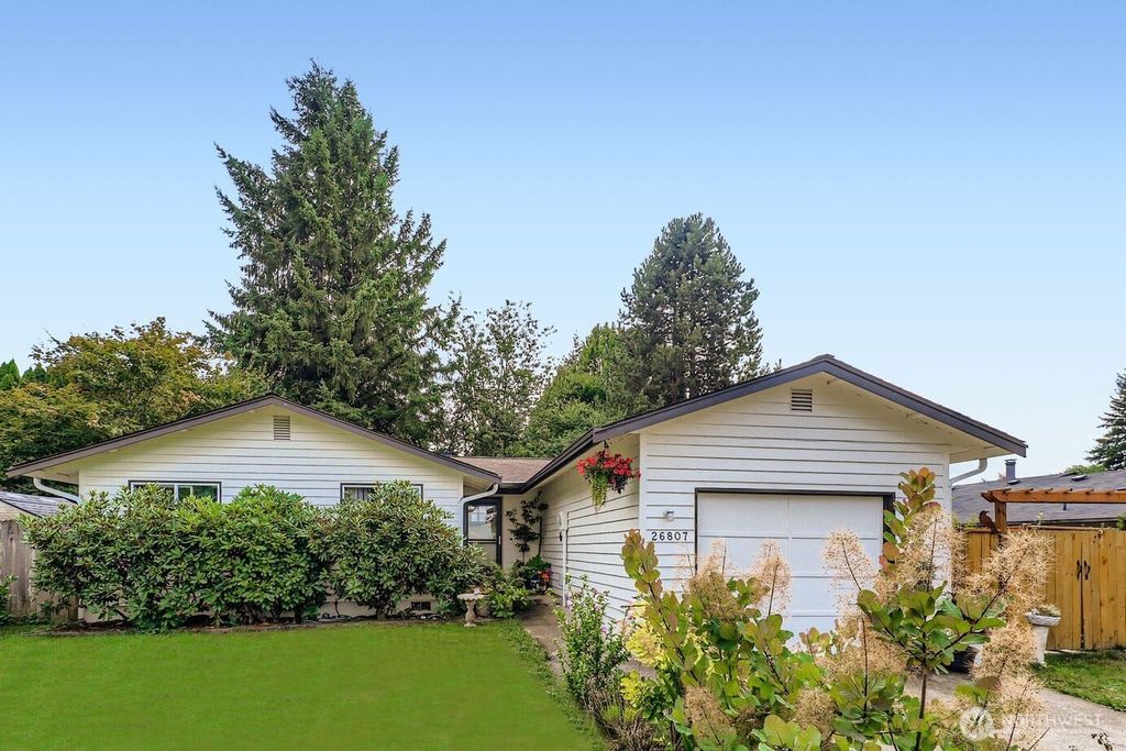Photo of 26807 NE Beadonhall St St, Duvall, WA 98019 (MLS # 2422993)