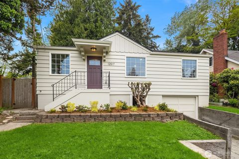 Photo of 12517 22nd Avenue NE, Seattle, WA 98125 (MLS # 2523278)