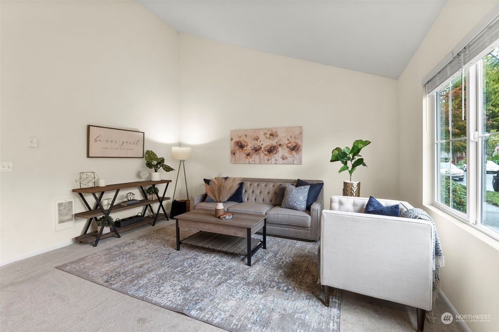 listing image 9360625952079886501