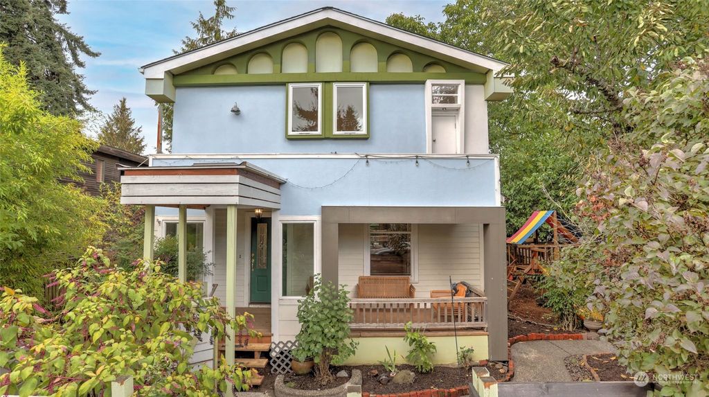 Photo of 3944 S Angeline Street, Seattle, WA 98118 (MLS # 2164613)