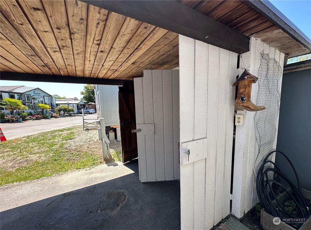 Photo of 18113 31st Avenue S, SeaTac, WA 98188 (MLS # 2076798)
