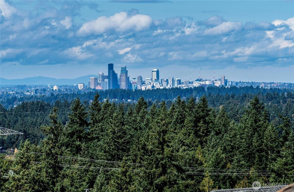 Photo of 16709 168th Terrace SE, Renton, WA 98058 (MLS # 2440354)