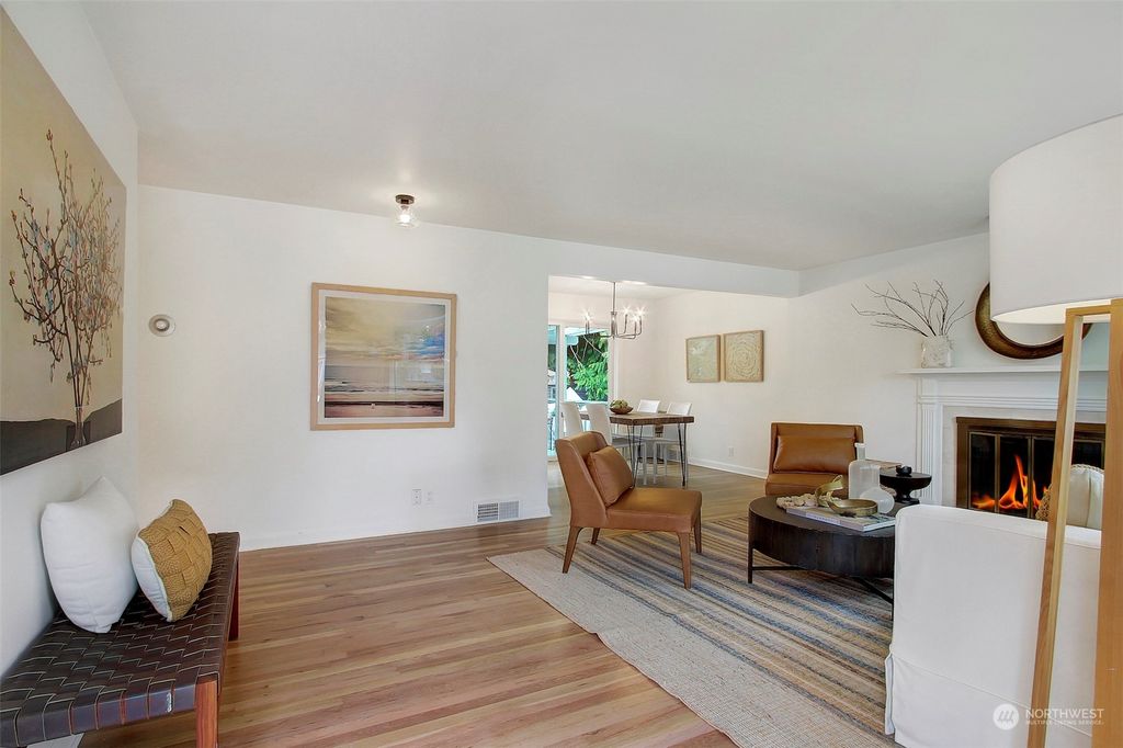 Photo of 8039 37th Avenue NE, Seattle, WA 98115 (MLS # 2213276)