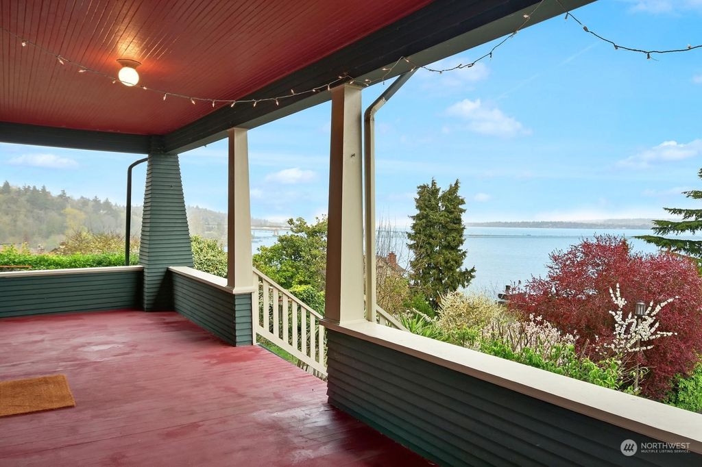 Photo of 2543 Shoreland Drive S, Seattle, WA 98144 (MLS # 2040334)