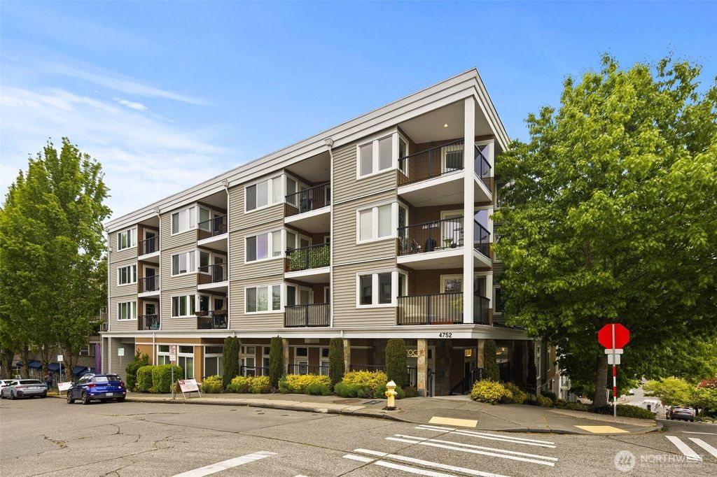 Photo of 4752 41st Avenue SW #307, Seattle, WA 98116 (MLS # 2410164)