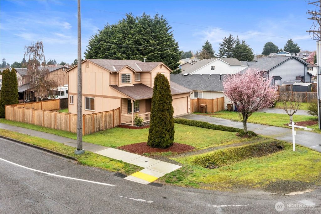 Photo of 305 Browns Point Boulevard NE, Tacoma, WA 98422 (MLS # 2493251)