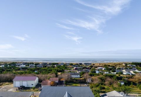 34901 J PL Ocean Park WA 98640