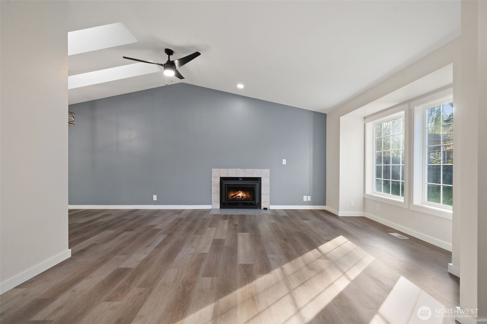 1259 Lidstrom Road E