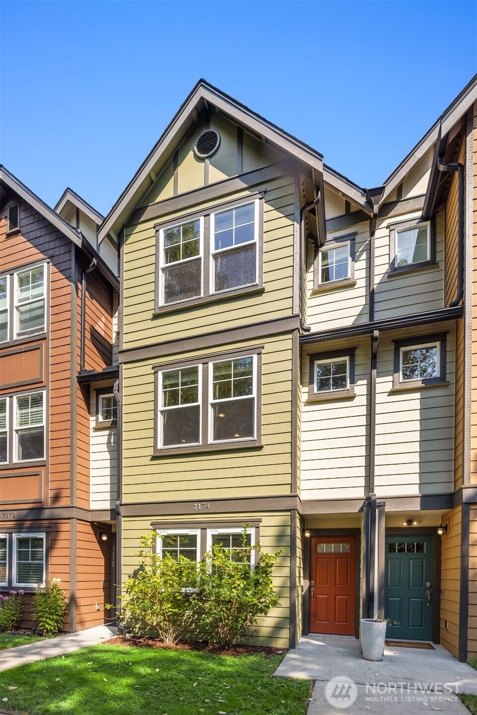Photo of 7174 27th Avenue SW, Seattle, WA 98106 (MLS # 2573447)