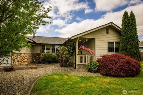 Photo of 10001 Beth Court SE, Yelm, WA 98597 (MLS # 2519630)