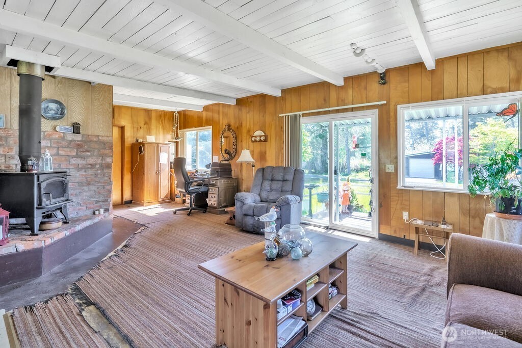 4329 Pine Lane