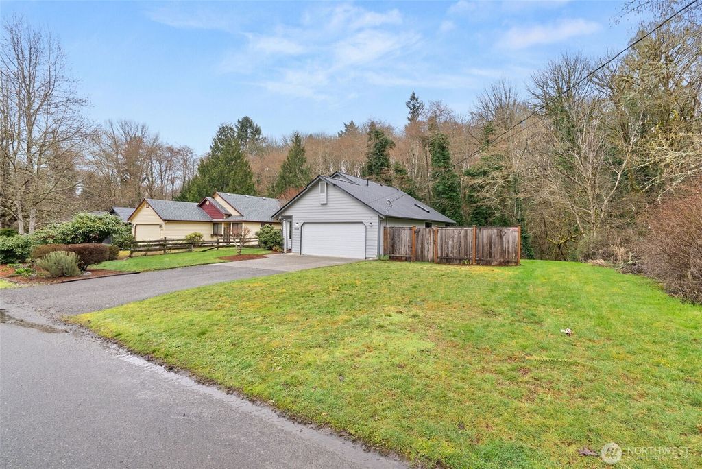 Photo of 1824 Boundary Street SE, Olympia, WA 98501 (MLS # 2490080)