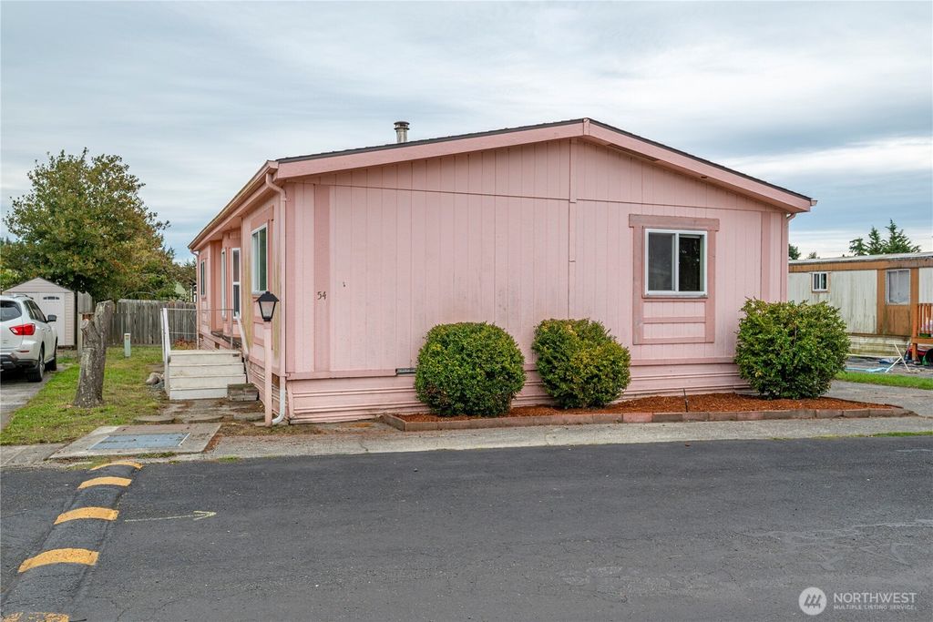 Photo of 700 NW Crosby Avenue #54, Oak Harbor, WA 98277 (MLS # 2441816)