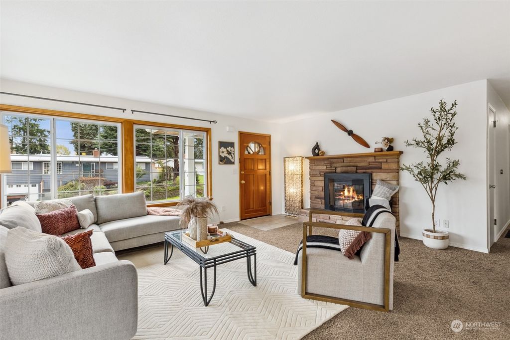 Photo of 16034 SE 131st Street, Renton, WA 98059 (MLS # 2176236)