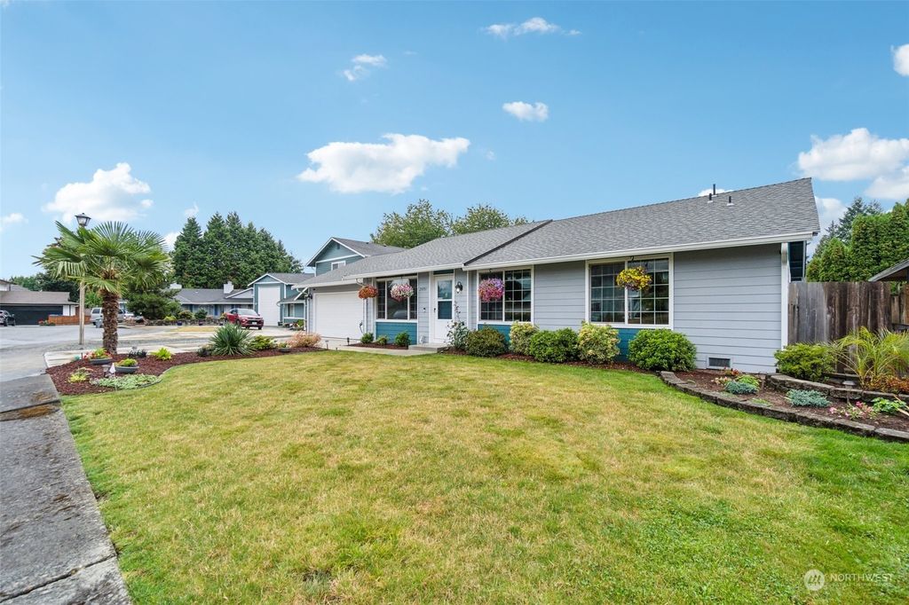 Photo of 25951 130th Place SE, Kent, WA 98030 (MLS # 2278750)