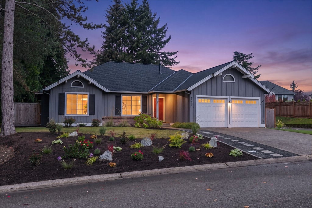 Photo of 6357 114th Avenue SE, Bellevue, WA 98006 (MLS # 2596486)